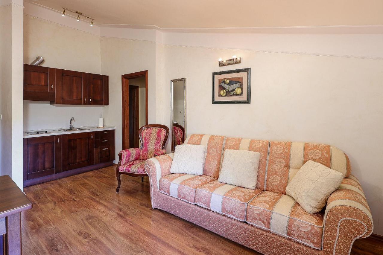 קאנפאנאר Casa Rustica Dva Baladura Apartments מראה חיצוני תמונה